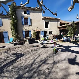 https://la-ferme-des-demoiselles.fr-provencehotel.com